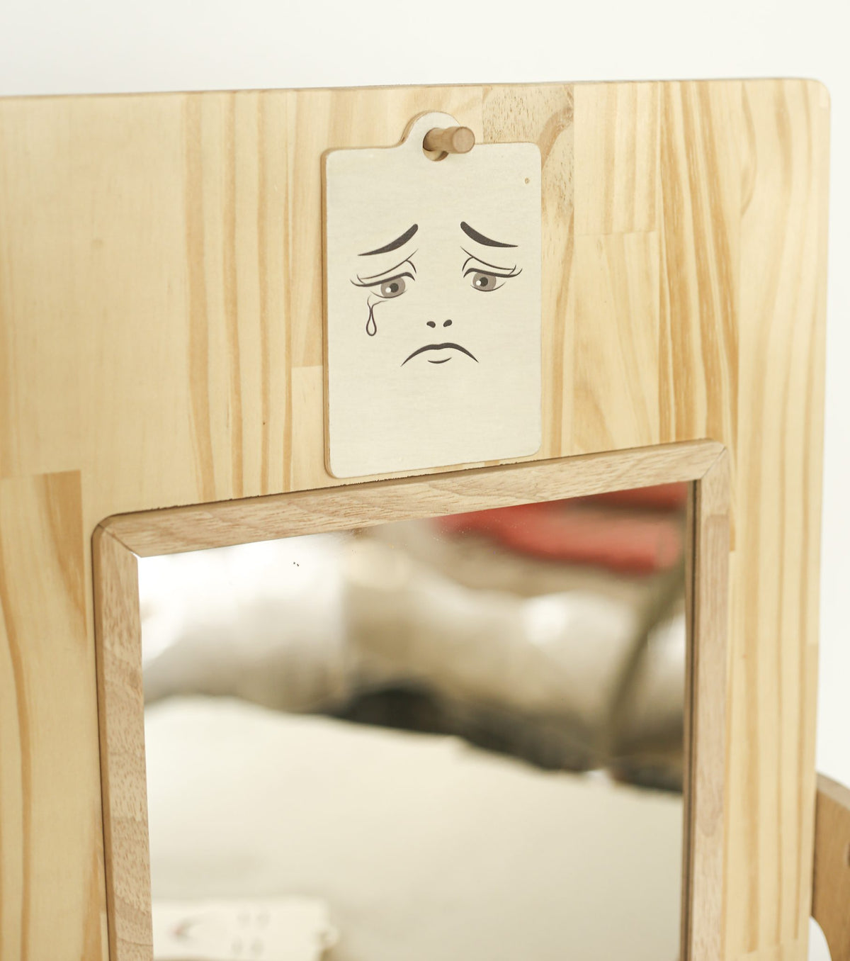 2-in-1 Expression Mirror Station – product image 3