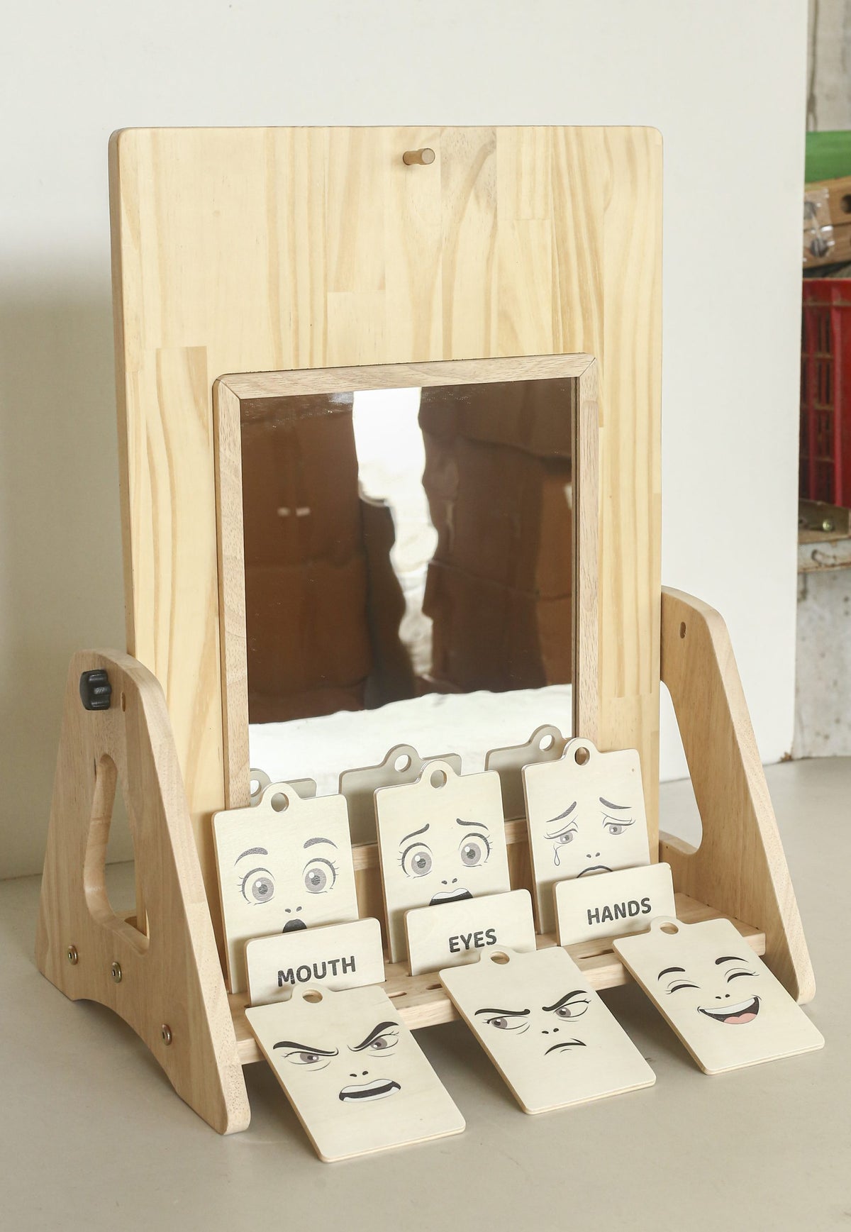 2-in-1 Expression Mirror Station – product image 7