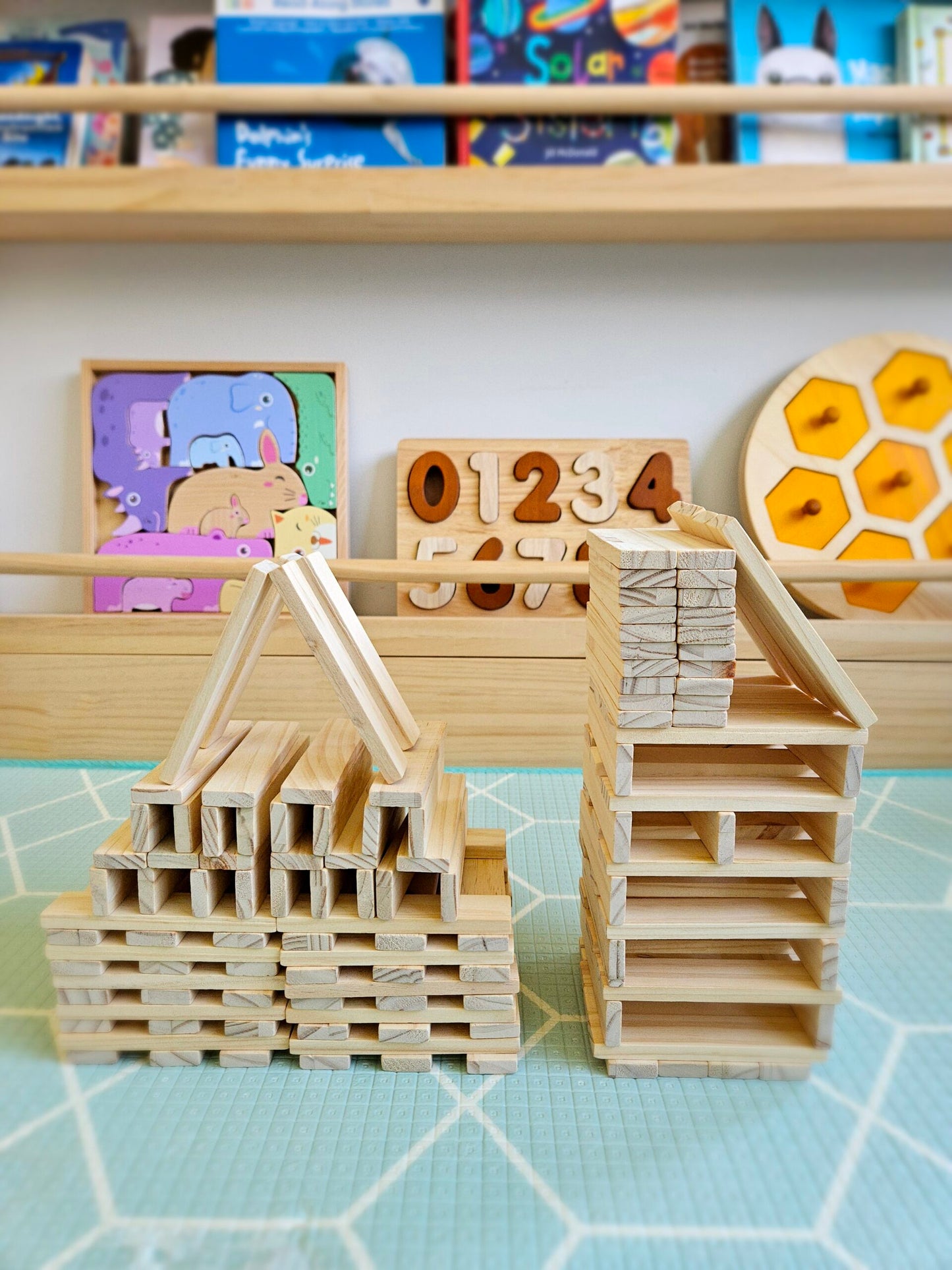 200-Piece Natural Building Planks