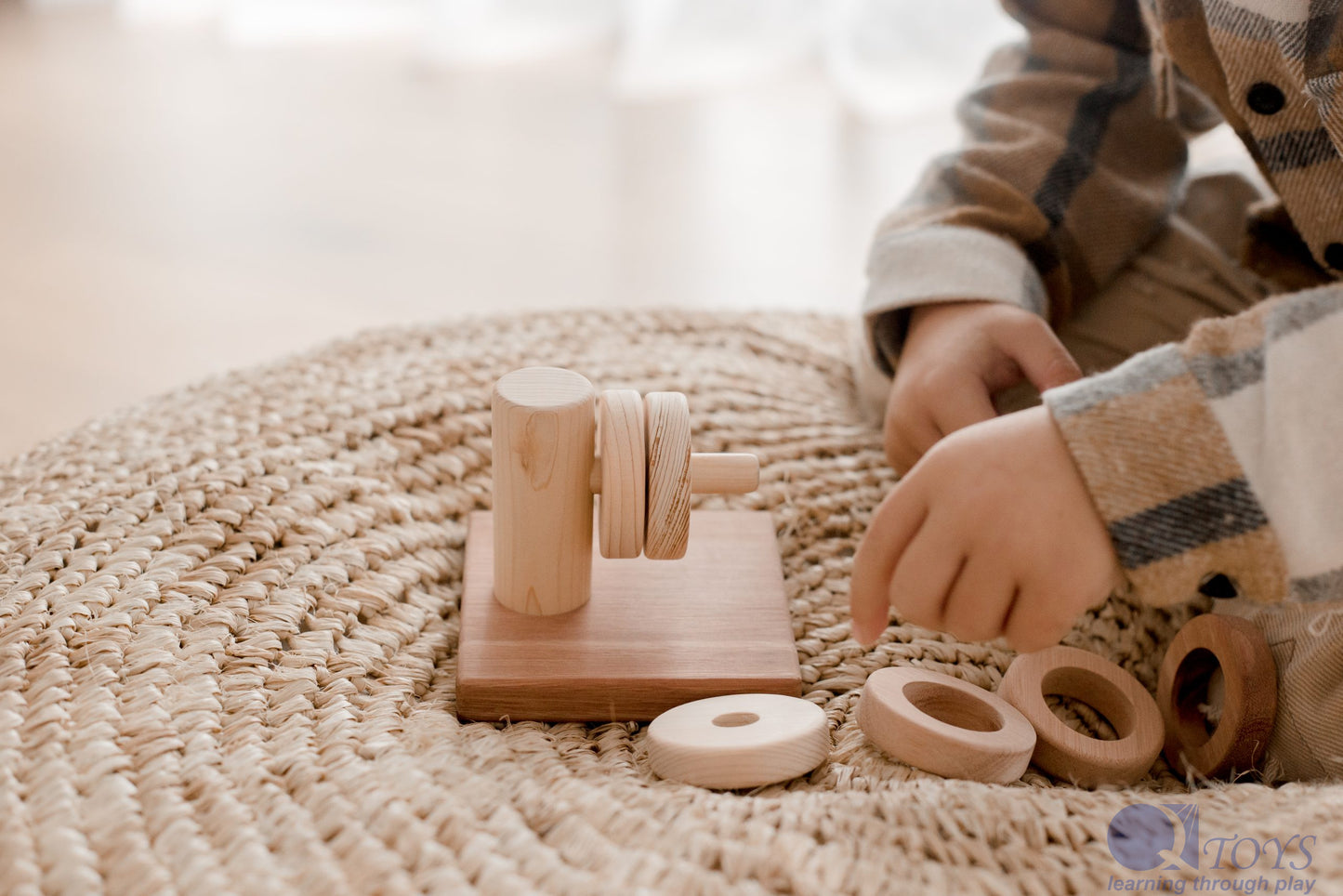 Horizontal Learning Hanger