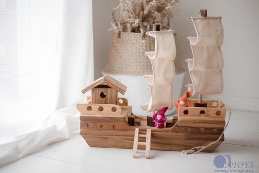 QToys wooden pirate ship for imaginative pretend and small world play