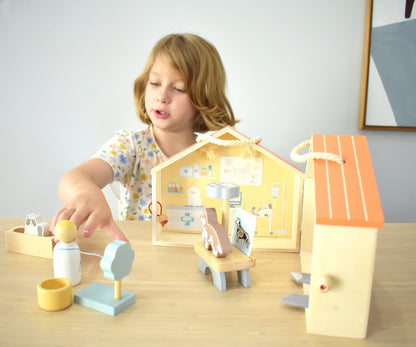 Wooden Portable Vet Hospital Pretend Play Set