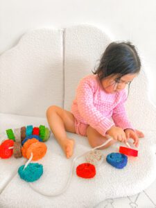 Rainbow Loofah Lacing Set – product image 3
