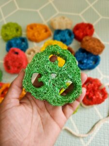 Rainbow Loofah Lacing Set – product image 4