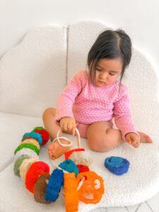 Rainbow Loofah Lacing Set – product image 6