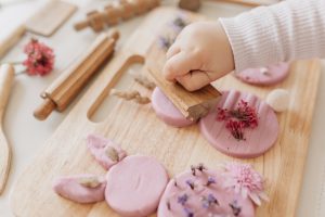 Wooden Playdough Kit – product image 4